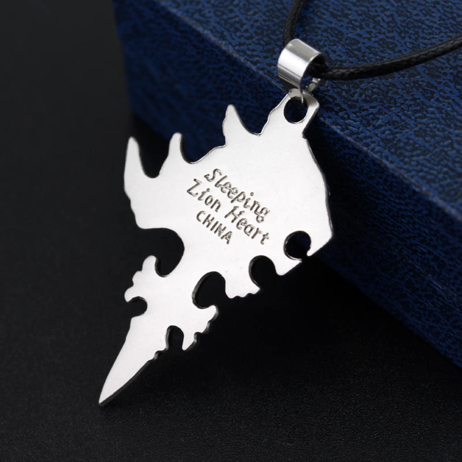 FF8 Sleeping Lion Hart シルバー925 ネックレス Final Fantasy VIII Naszyjnik Sleeping Lion Heart Griever